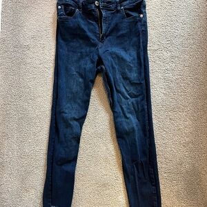 GAP Dark Indigo Women's high rise universal legging Skinny Jeans distressed hem